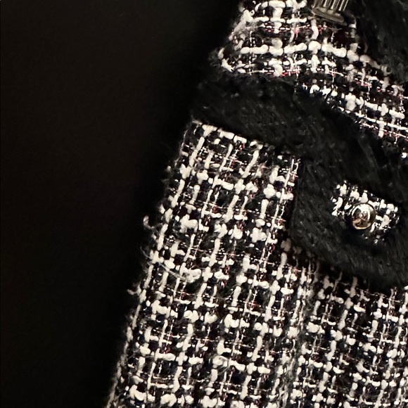 WHBM tweed skirt Size 0 - Picture 13 of 13